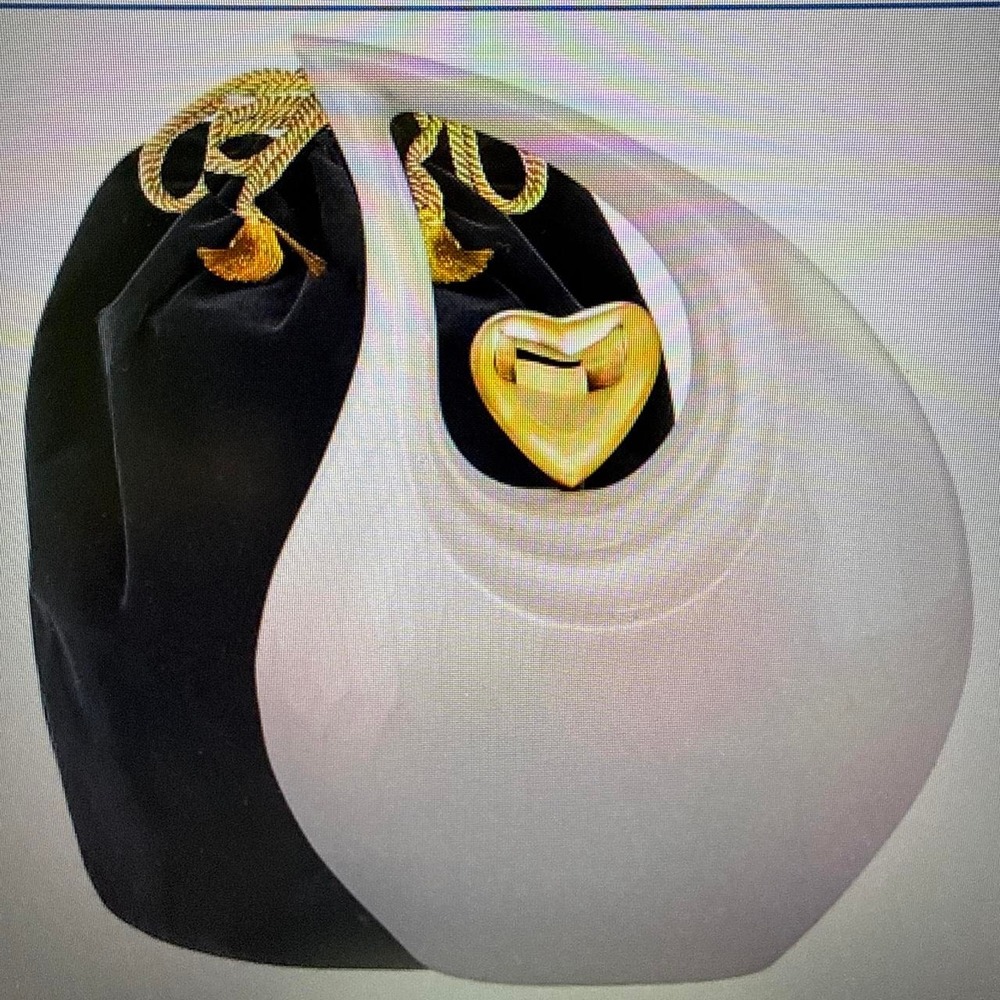 Heart of Love Cremation Urn for Human Ashes – Large Adult Funeral Urn
